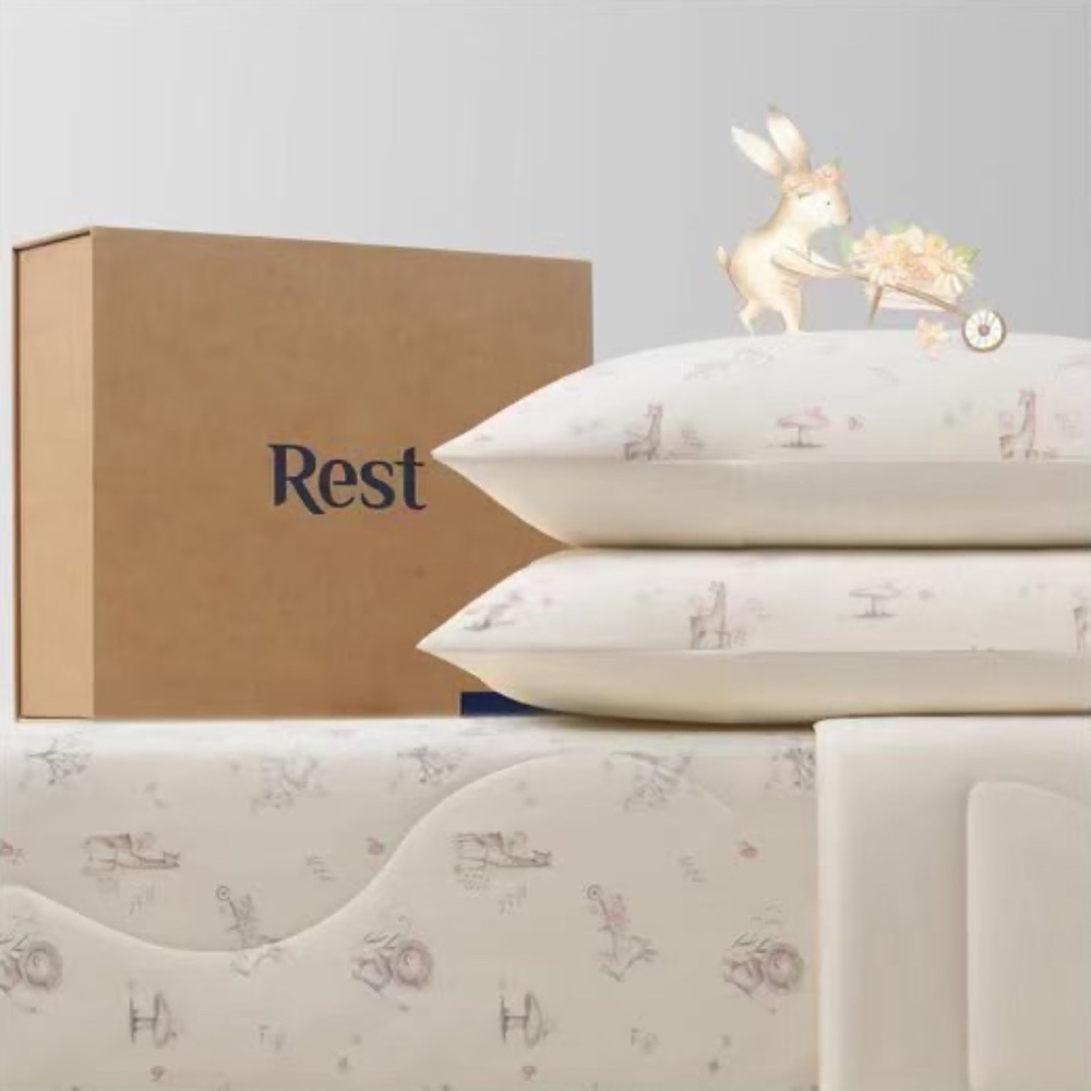 REST Evercool™ Comforter for Kids, Cooling Blanket with Matching Pillowcases